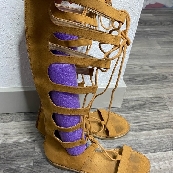 Chinese laundry galactic gladiator cocoa brown sandals - Picture 6 of 7